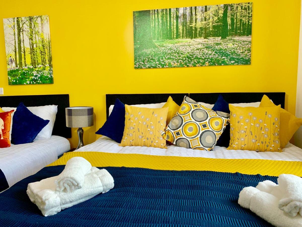 2 Bedrooms Modern Apartment, Lounge, Full Kitchen, Balcony, 5 Minutes Stratford Station ลอนดอน ภายนอก รูปภาพ